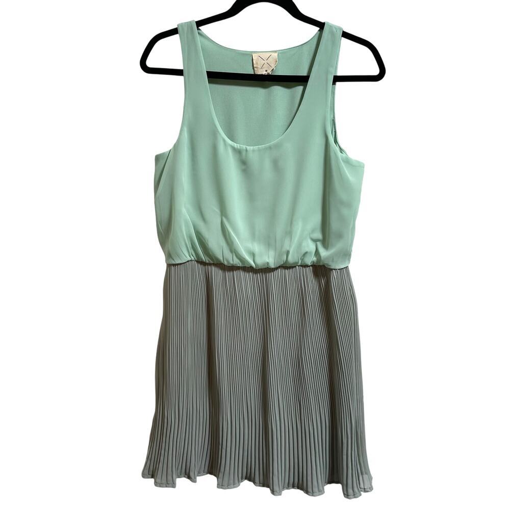 Pins & Needles Mint Green Pleated Flowy Dress Sleeveless Women's Sz Medium